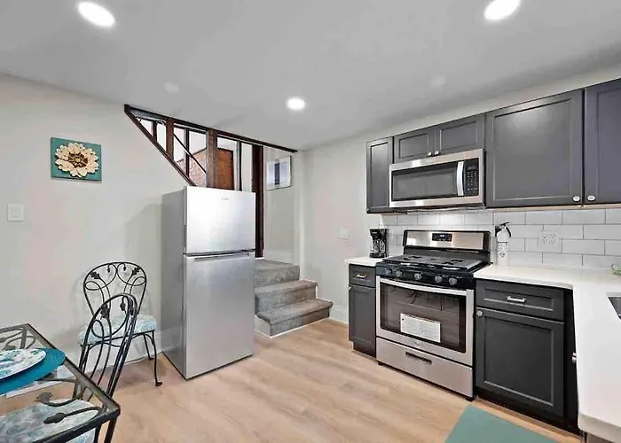 Hip And Bright Lawerenceville 2 Bed Easy Parking *