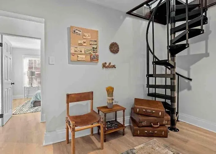 Hip And Bright Lawerenceville 2 Bed Easy Parking Holiday home